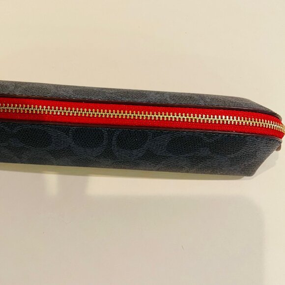 Coach Pencil Case Signature Canvas CZ206 Slim Zip blue denim, red - Picture 10 of 13
